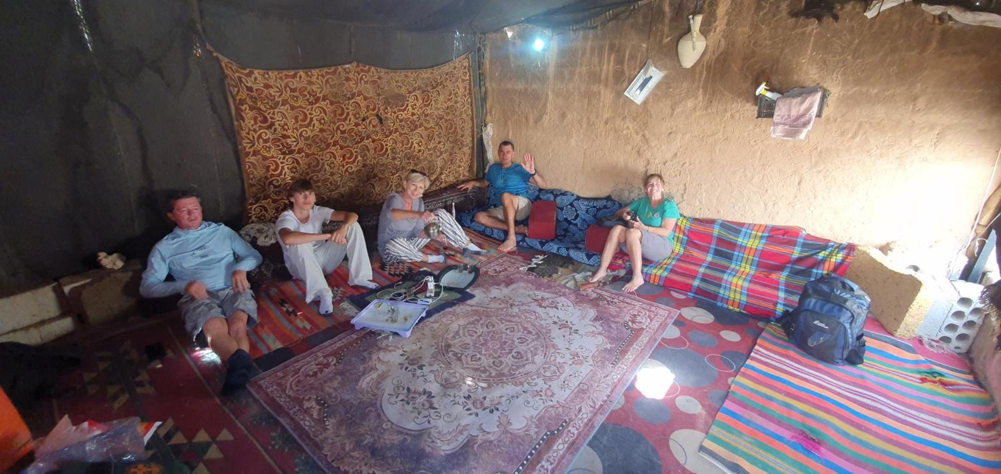 Апартаменты Bedouin Experiences Акаба Экстерьер фото